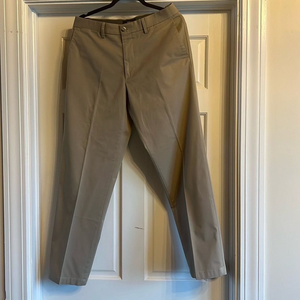Dockers straight fit khakis